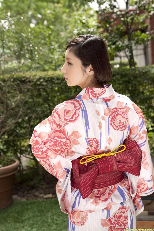 阿娇张开两腿实干13分钟完整版-精品久久久一区二区三区美女-720P高清免费观看