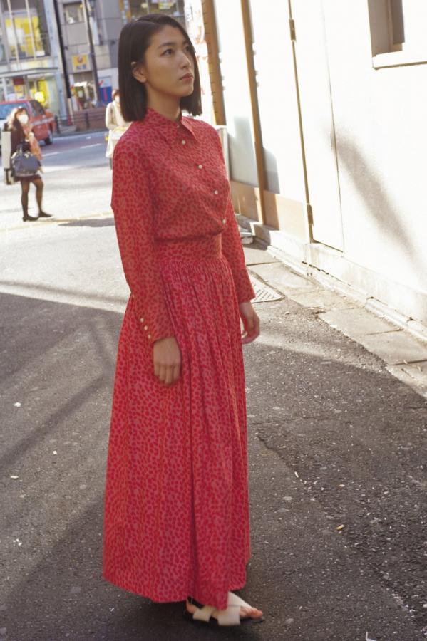 猎户边走边挺进她的H-在线一线免费观看-720P成人直接看