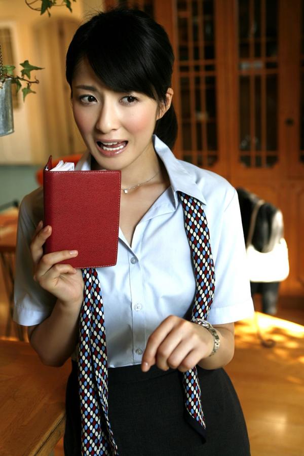 中文字幕波多野不卡一区-情侣飞行棋-HDBT种子下载