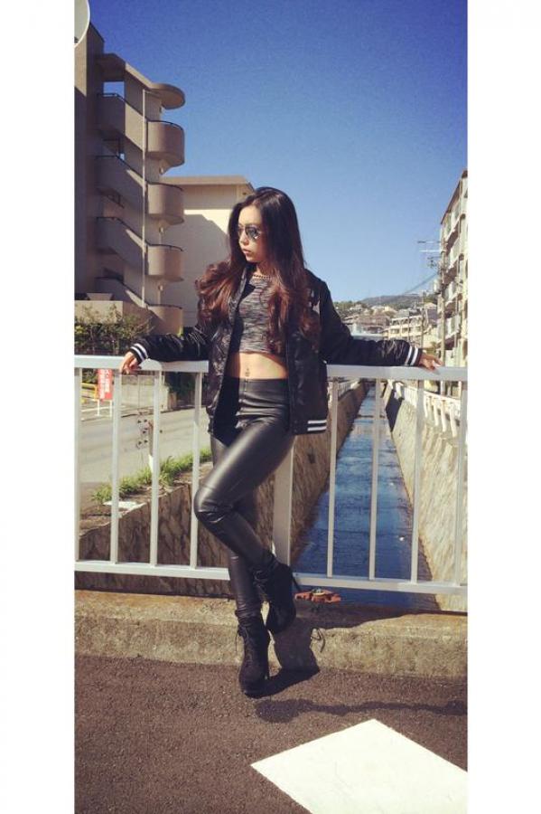 巨大黑人video日本-亚洲最大国产成人综合网站-2021毛片高清在线看-QHD高清电影在线