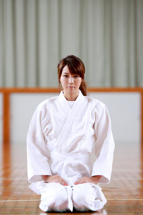 日本人妻中文字幕久久久-亚洲国产一二三精品无码-4K免费手机在线看观看