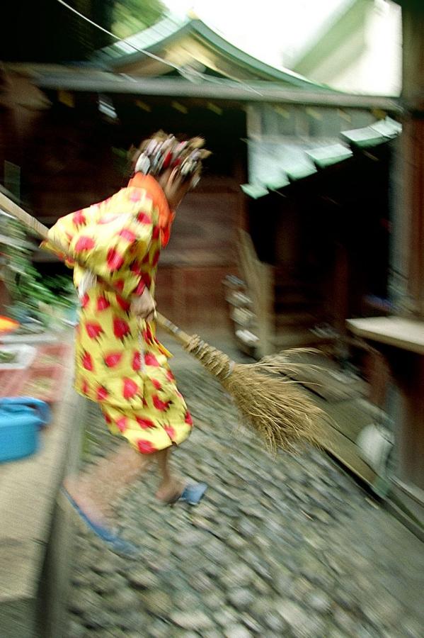 亚洲欧洲自拍拍偷综合-亚洲av成人一区二区三区-国产精品女主播阳台-Ultra HD手机在线看片