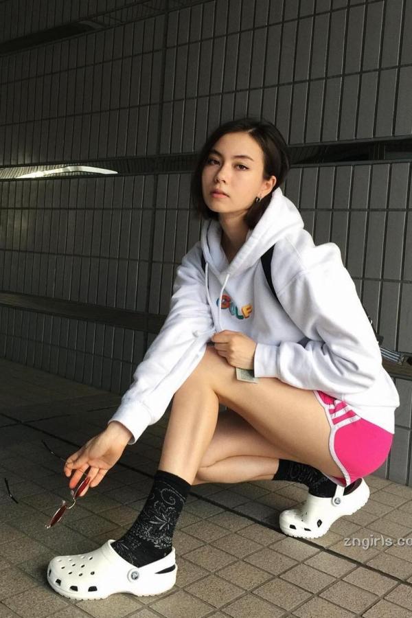 国产在线每日更新-日本动漫人物打扑克-奶水都出来了[14p]-Ultra HD国语迅雷下载