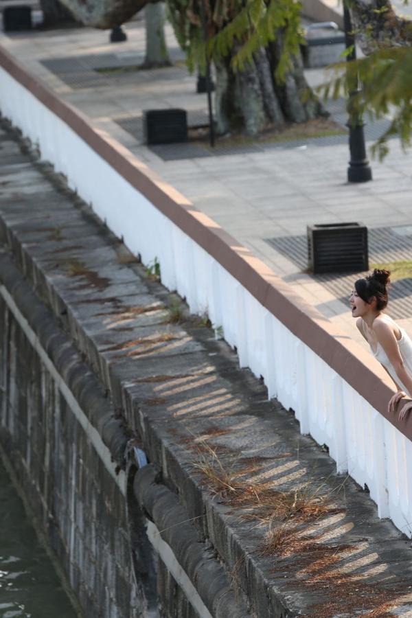 我胸太大班里男生总是摸-亚洲欧洲自偷自拍图片-国产 亚洲 制服 无码 中文-QHD免费在线观看